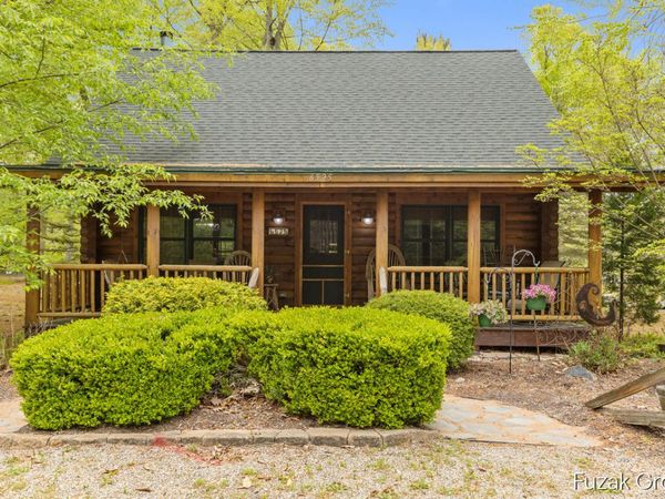 6525 Goshorn Drive, Saugatuck, MI 49453
