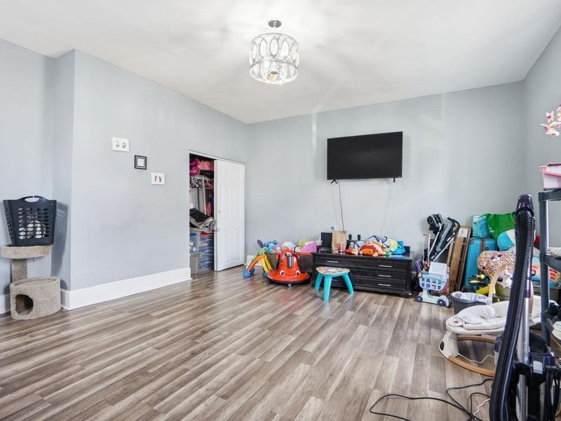 329 Bush Street, Covington, KY 41011 Photo 5