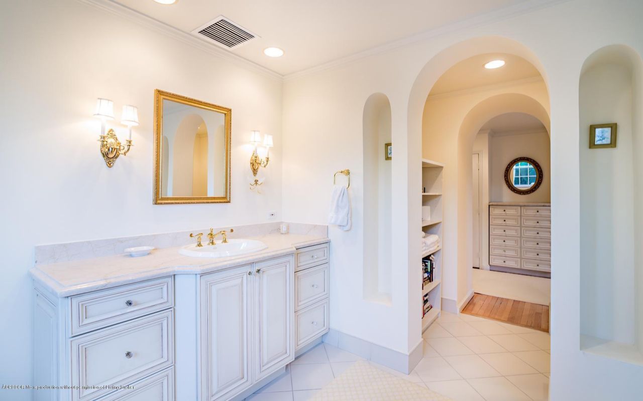 301 Ridgeview Drive, Palm Beach, FL 33480 Photo