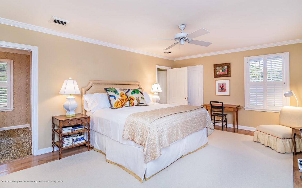 301 Ridgeview Drive, Palm Beach, FL 33480 Photo