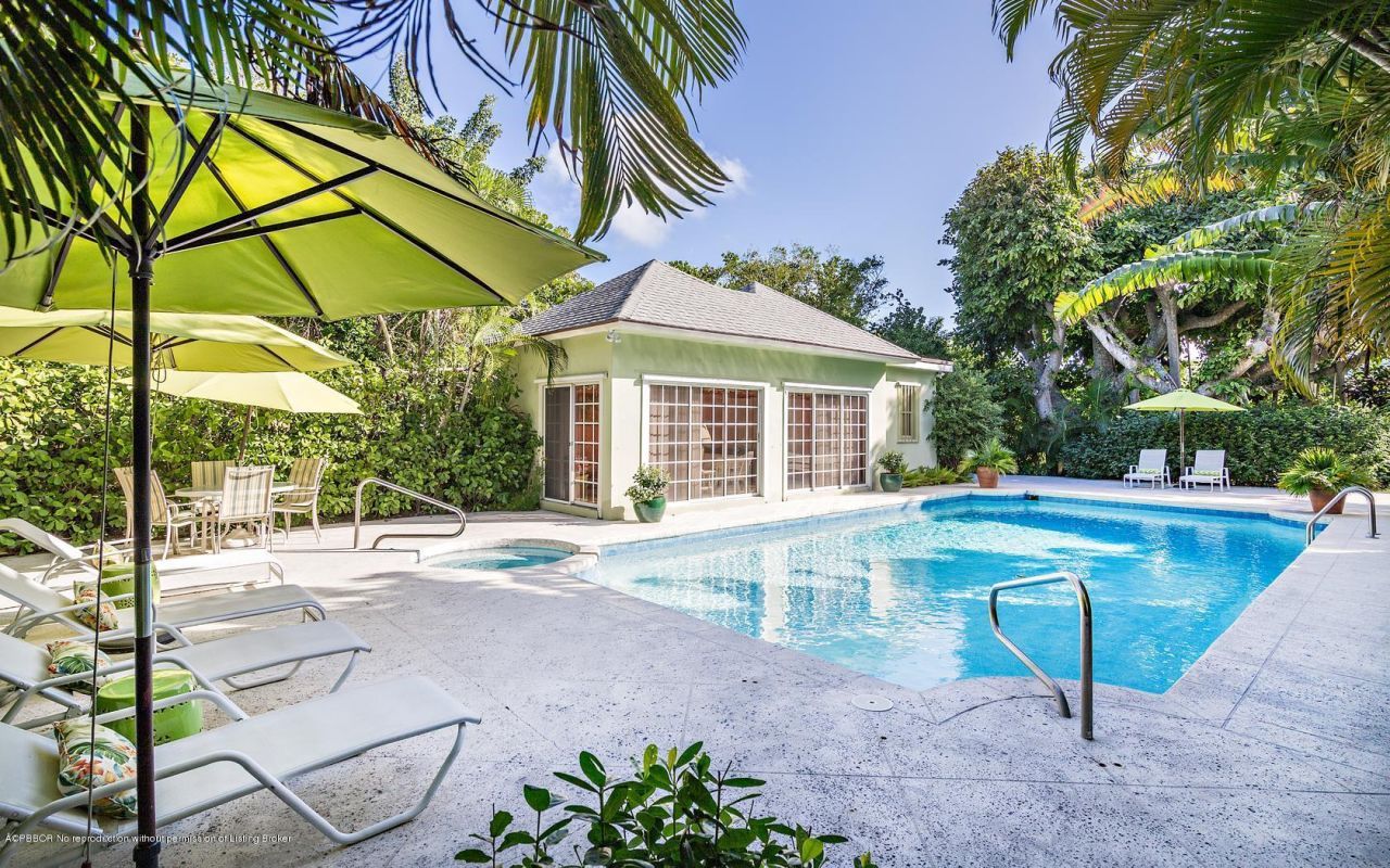 301 Ridgeview Drive, Palm Beach, FL 33480 Photo