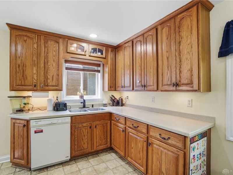 3853 Weirman Avenue, Green Township, OH 45211 Photo 13