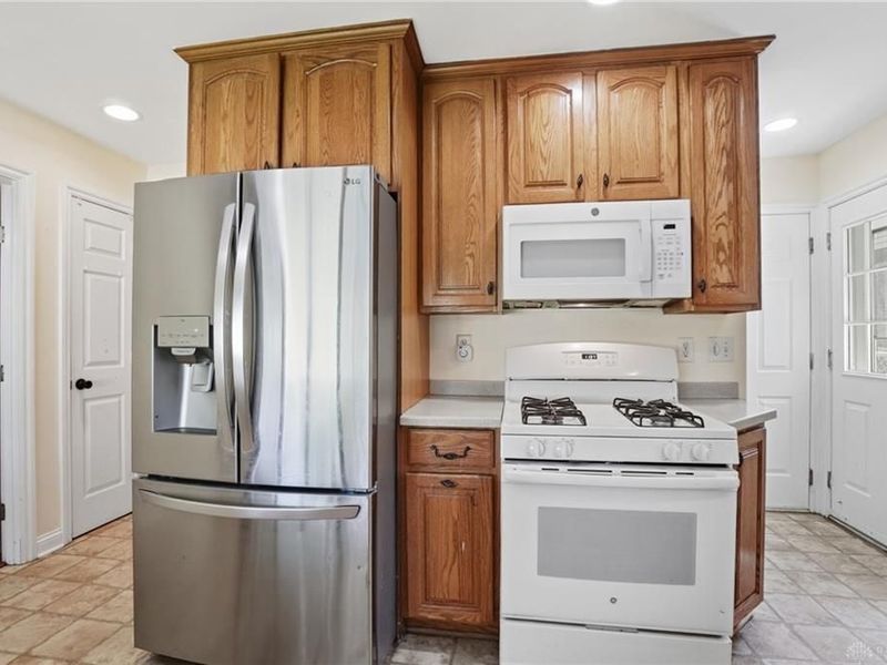 3853 Weirman Avenue, Green Township, OH 45211 Photo 14