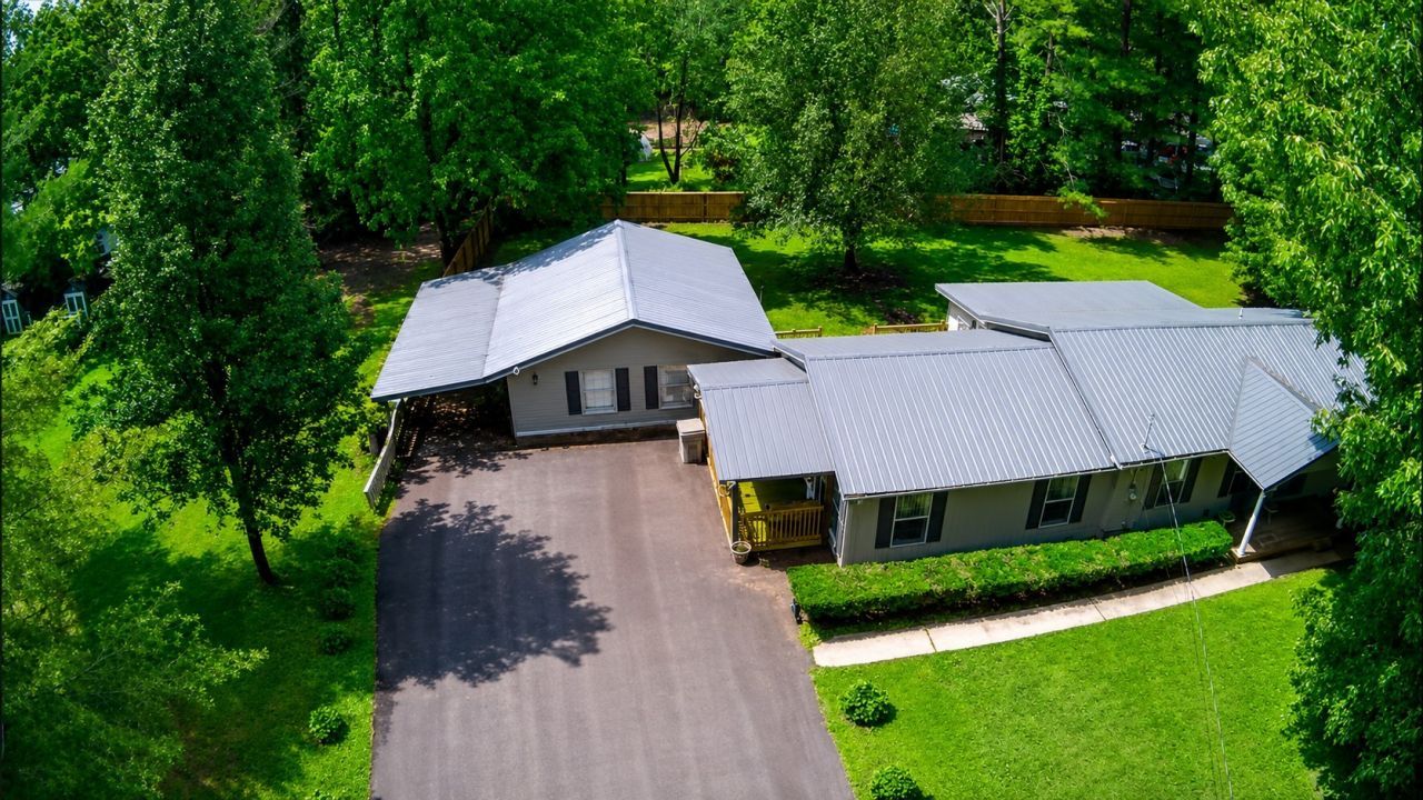 165 Tanglewood Trl, Estill Springs, TN 37330 Main Photo