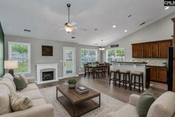 180 Rossmore Drive  photo 4