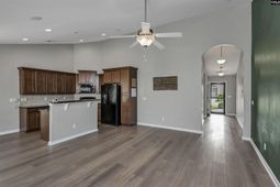 180 Rossmore Drive  photo 4