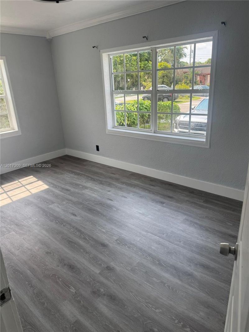 35 W 61st St , Hialeah, FL 33012 Photo
