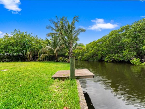1031 NW 21st St , Fort Lauderdale, FL 33311