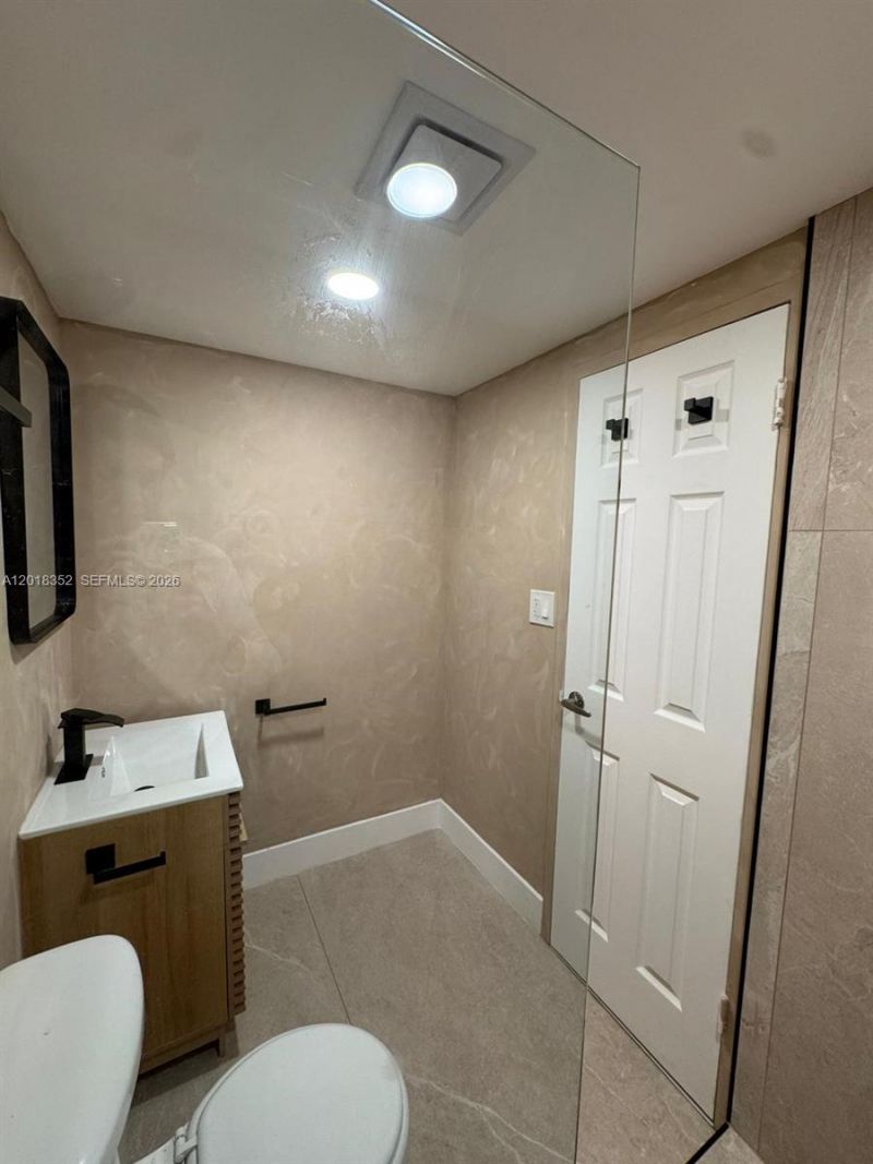 1200 West Ave, Unit 611, Miami Beach, FL 33139 Photo