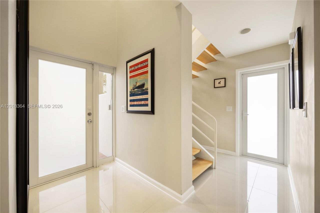 2721 SW 22nd Ave, Unit C, Coconut Grove, FL 33133 Photo