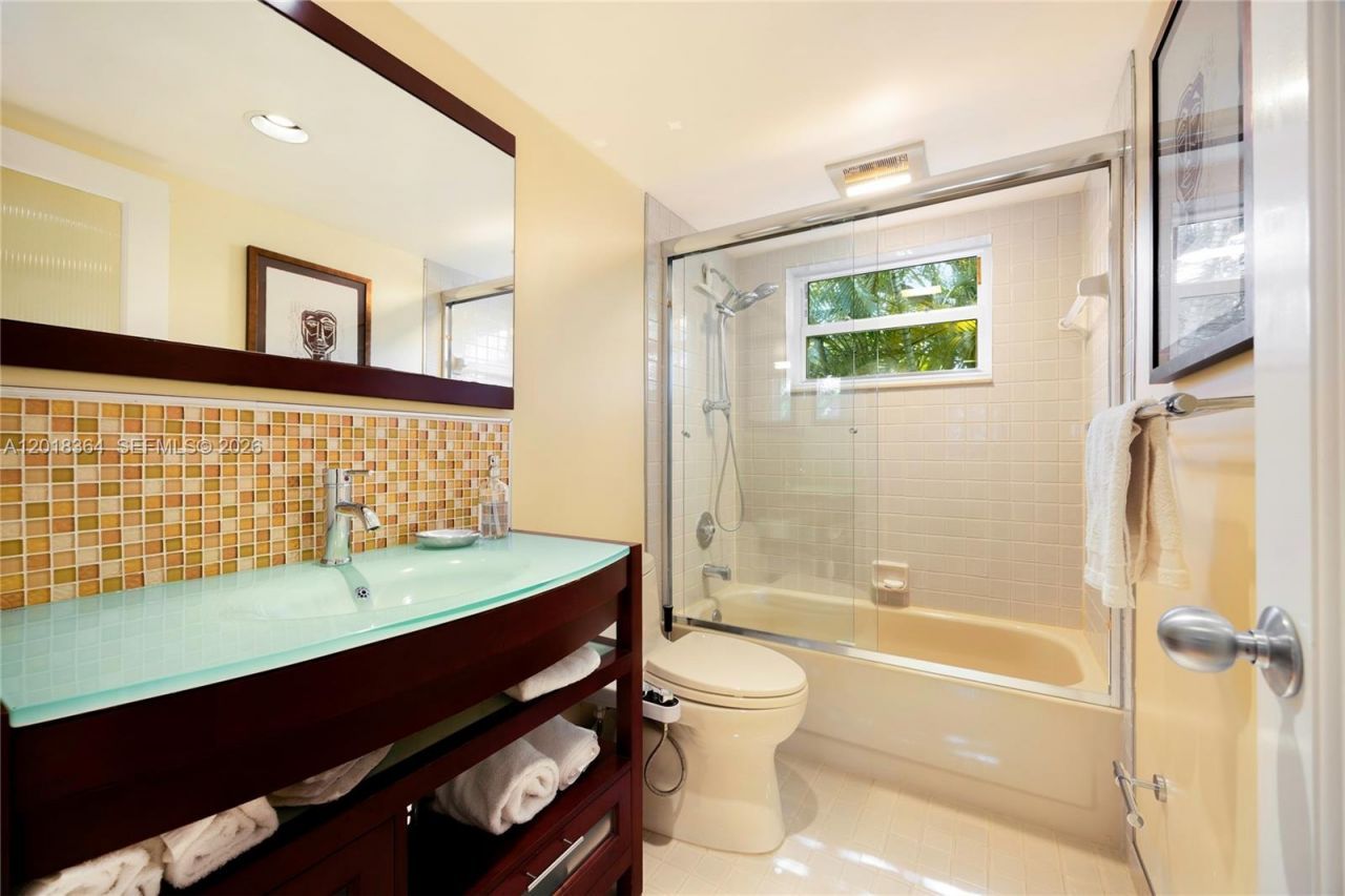 2721 SW 22nd Ave, Unit C, Coconut Grove, FL 33133 Photo