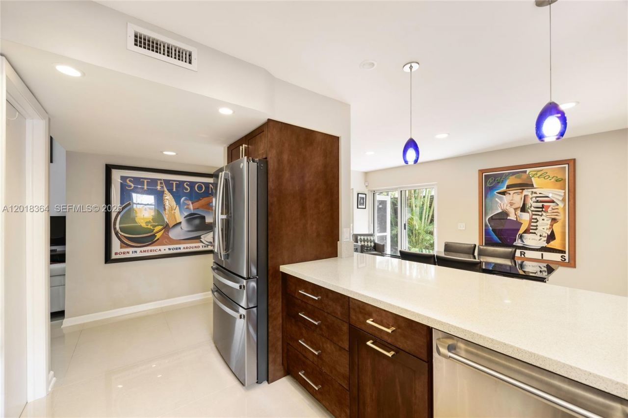 2721 SW 22nd Ave, Unit C, Coconut Grove, FL 33133 Photo