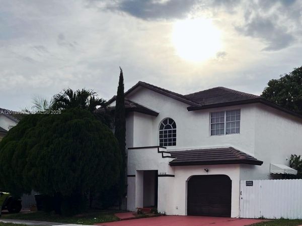 15345 SW 63rd Ter , Miami, FL 33193