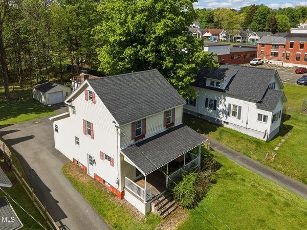 165 S Lake Avenue, Troy, NY 12180