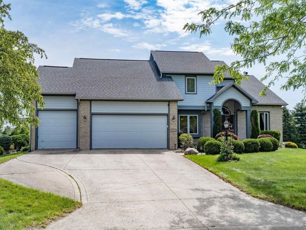 2511 Bluewater Trail, Fort Wayne, IN 46804