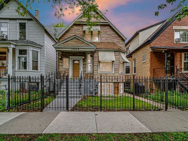 3424 W Parker Avenue, Chicago, IL 60647