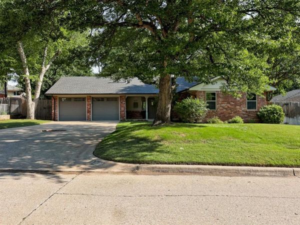 1609 Chestnut Lane, Norman, OK 73072