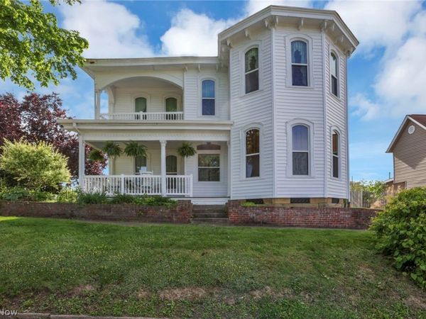 219 High Street , Senecaville, OH 43780