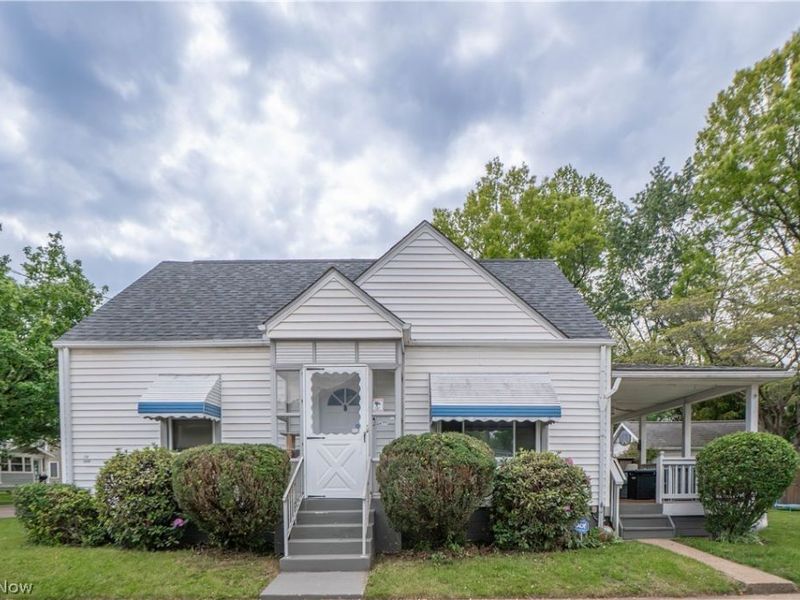 1761 Shaw Avenue , Akron, OH 44305 Photo 1