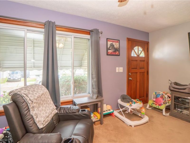 1761 Shaw Avenue , Akron, OH 44305 Photo 5