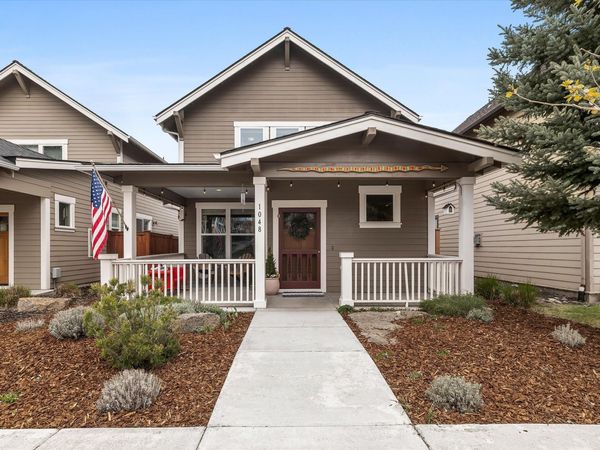 1048 E Black Butte Avenue, Sisters, OR 97759