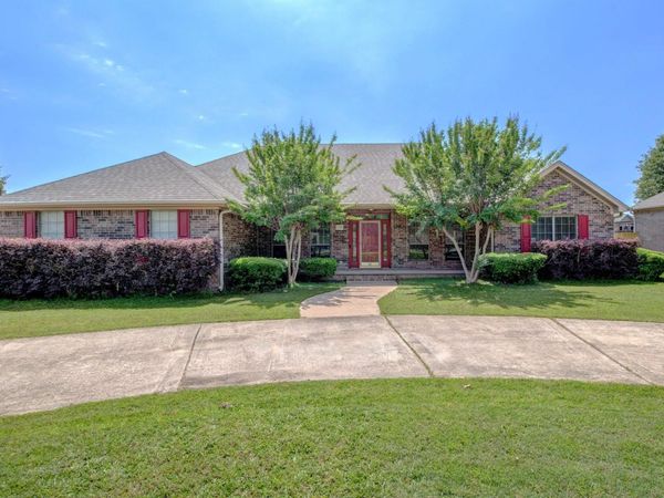 1705 N Lincoln, Cabot, AR 72023