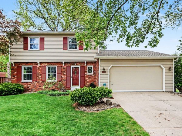 1723 Carlsbrook Lane, Portage, MI 49024
