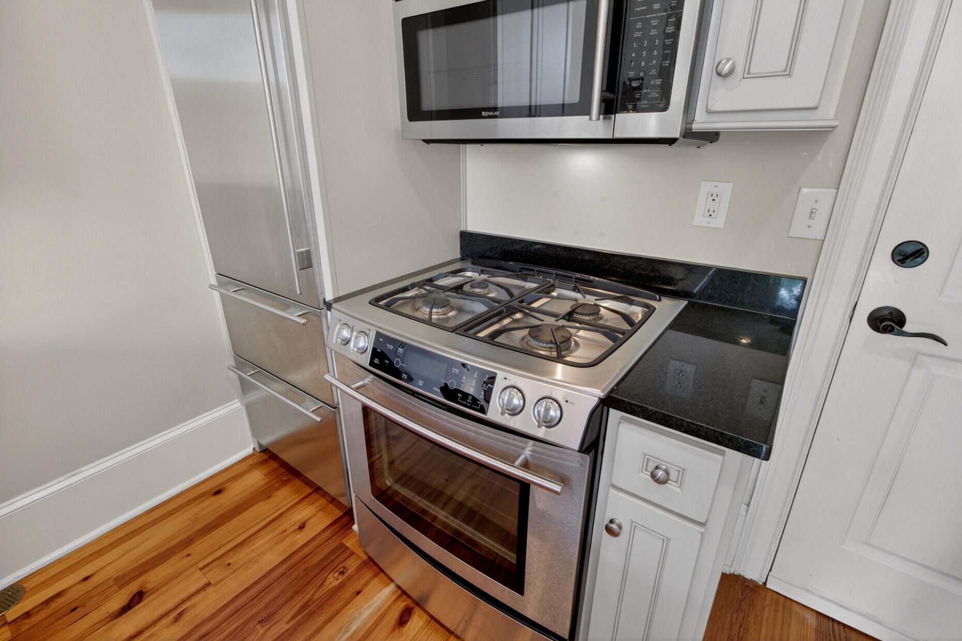 85 Cumberland Street Photo 13
