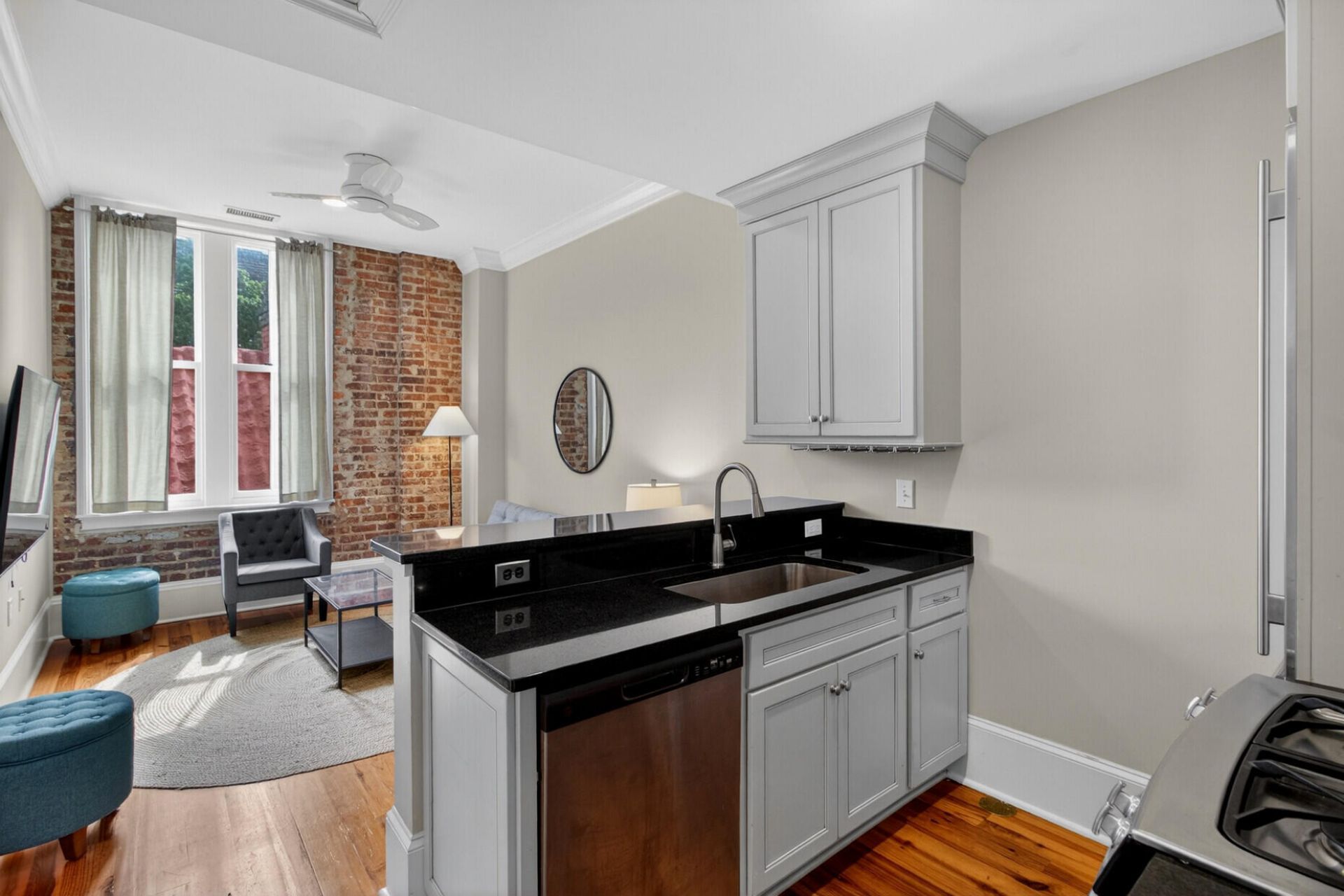 85 Cumberland Street Photo 6