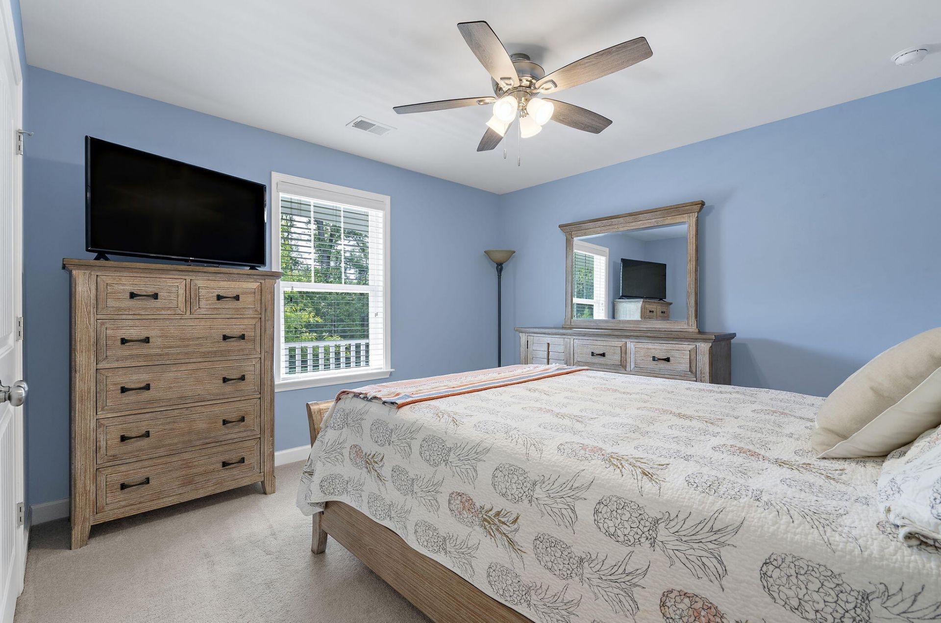 1647 Emmets Road Photo 32