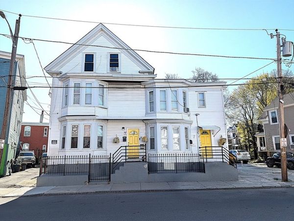 4-6 Chelmsford St, Lawrence, MA 01841