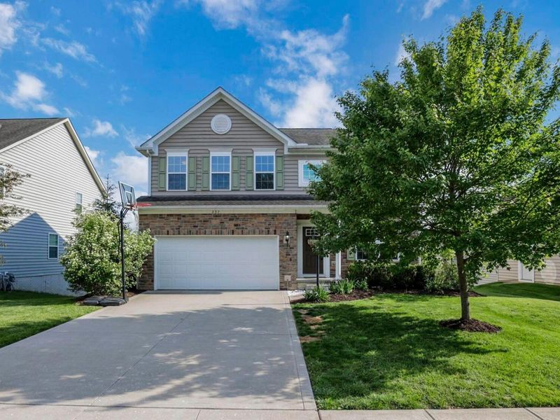 237 Blue Jacket Circle , Pickerington, OH 43147 Photo 1