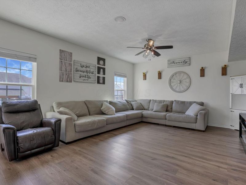 237 Blue Jacket Circle , Pickerington, OH 43147 Photo 9