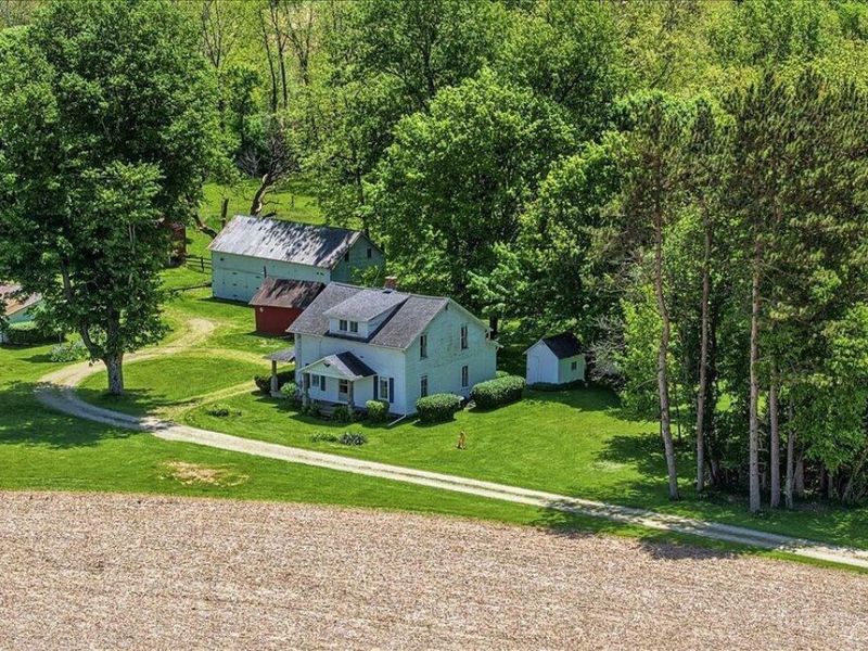 8040 Thayer Road , Mount Vernon, OH 43050 Photo 2