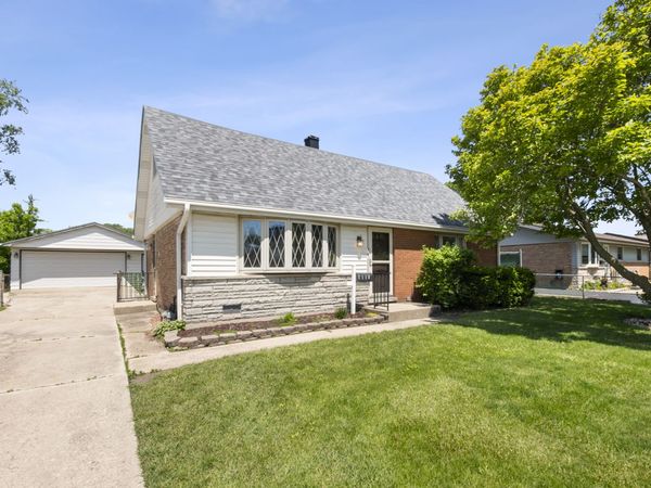 7118 Stanford Drive , Bridgeview, IL 60455