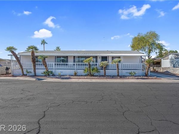 3421 Ewa Beach Drive, Las Vegas, NV 89122