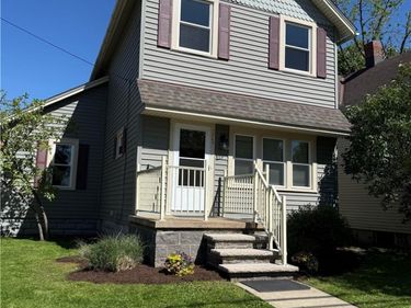 1369 Park Row, Lakewood, OH 44107