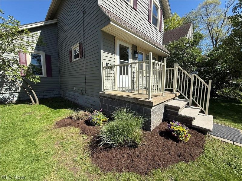 1369 Park Row, Lakewood, OH 44107 Photo 2