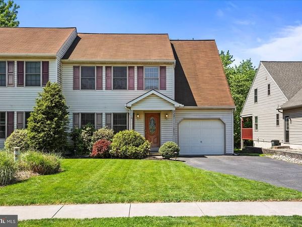 724 FIELDSTONE LANE , ELIZABETHTOWN, PA 17022