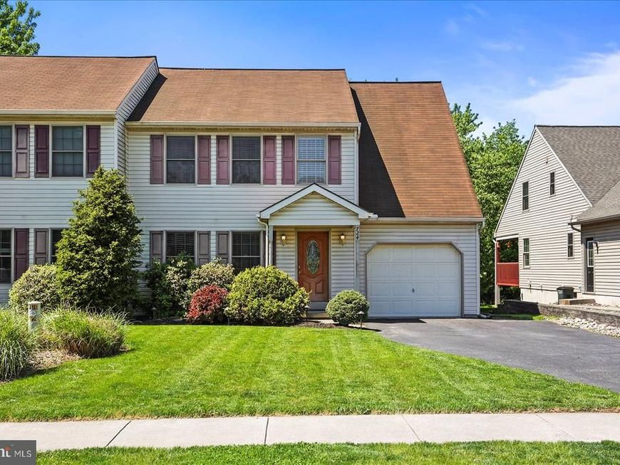 724 Fieldstone Lane, Elizabethtown, PA 17022 Main Photo