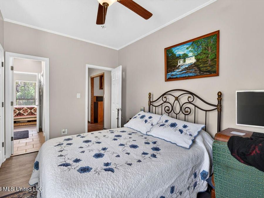 Property Image 36
