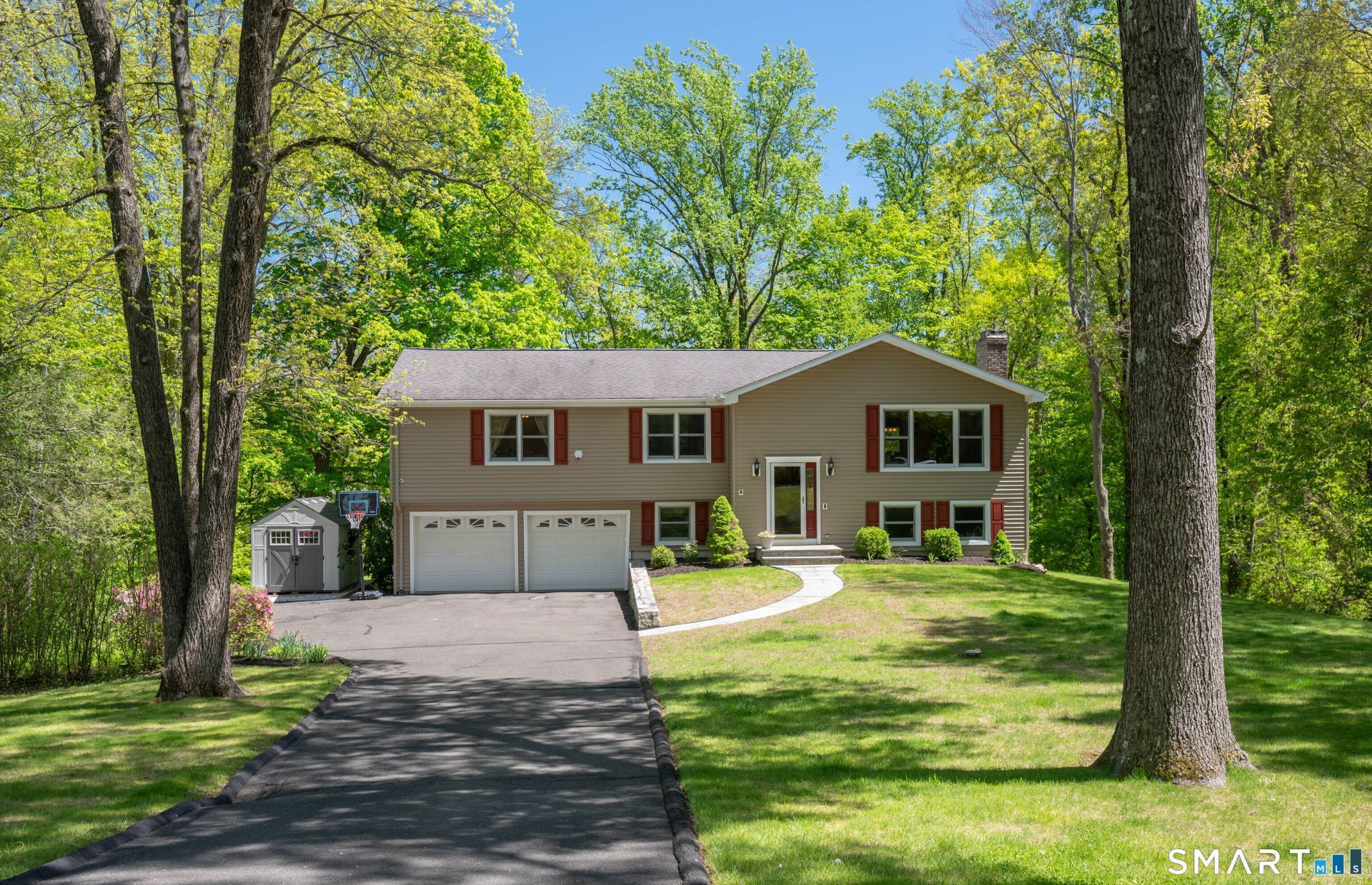 20 Judith, Danbury, CT 06811 Main Photo