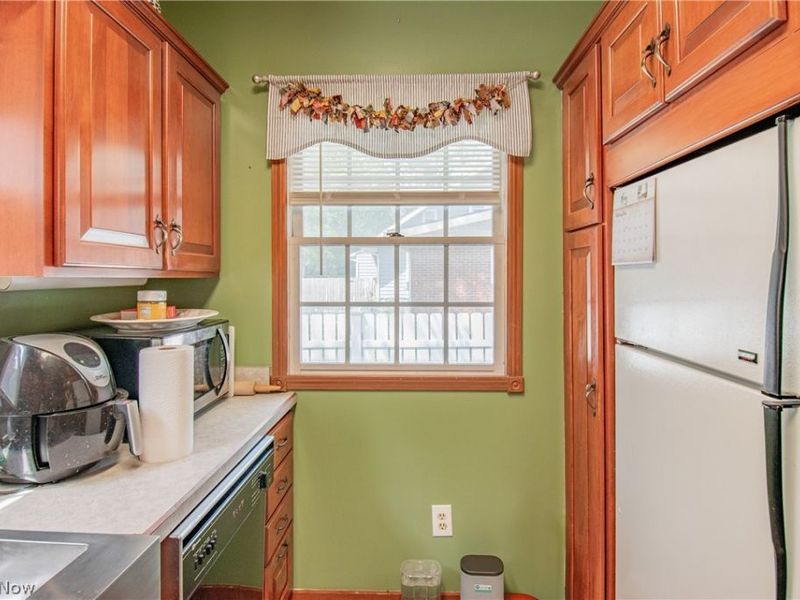 1580 Preston Avenue , Akron, OH 44305 Photo 6