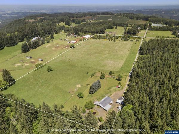 3543 Crooked Finger Rd NE, Scotts Mills, OR 97375