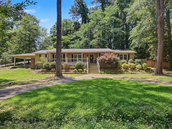 1605 Seminole, Columbus, MS 39705