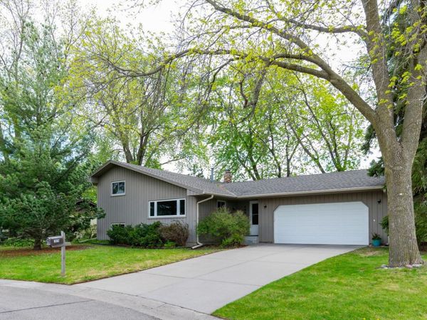 1874 Skillman Avenue W, Roseville, MN 55113
