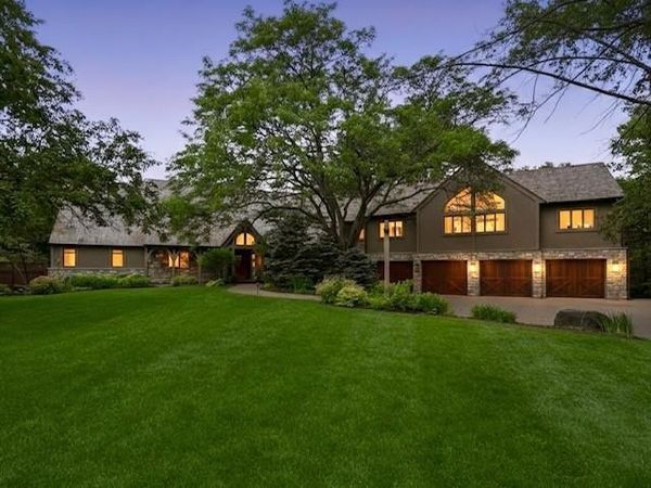 10420 Bluff Circle, Chaska, MN 55318