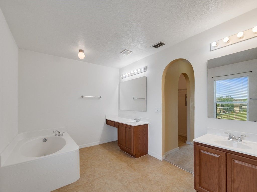 4730 Ashley Lake Circle, Vero Beach, FL 32967 Photo