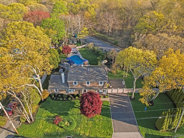 2 Pentmoor Drive , Mastic, NY 11950