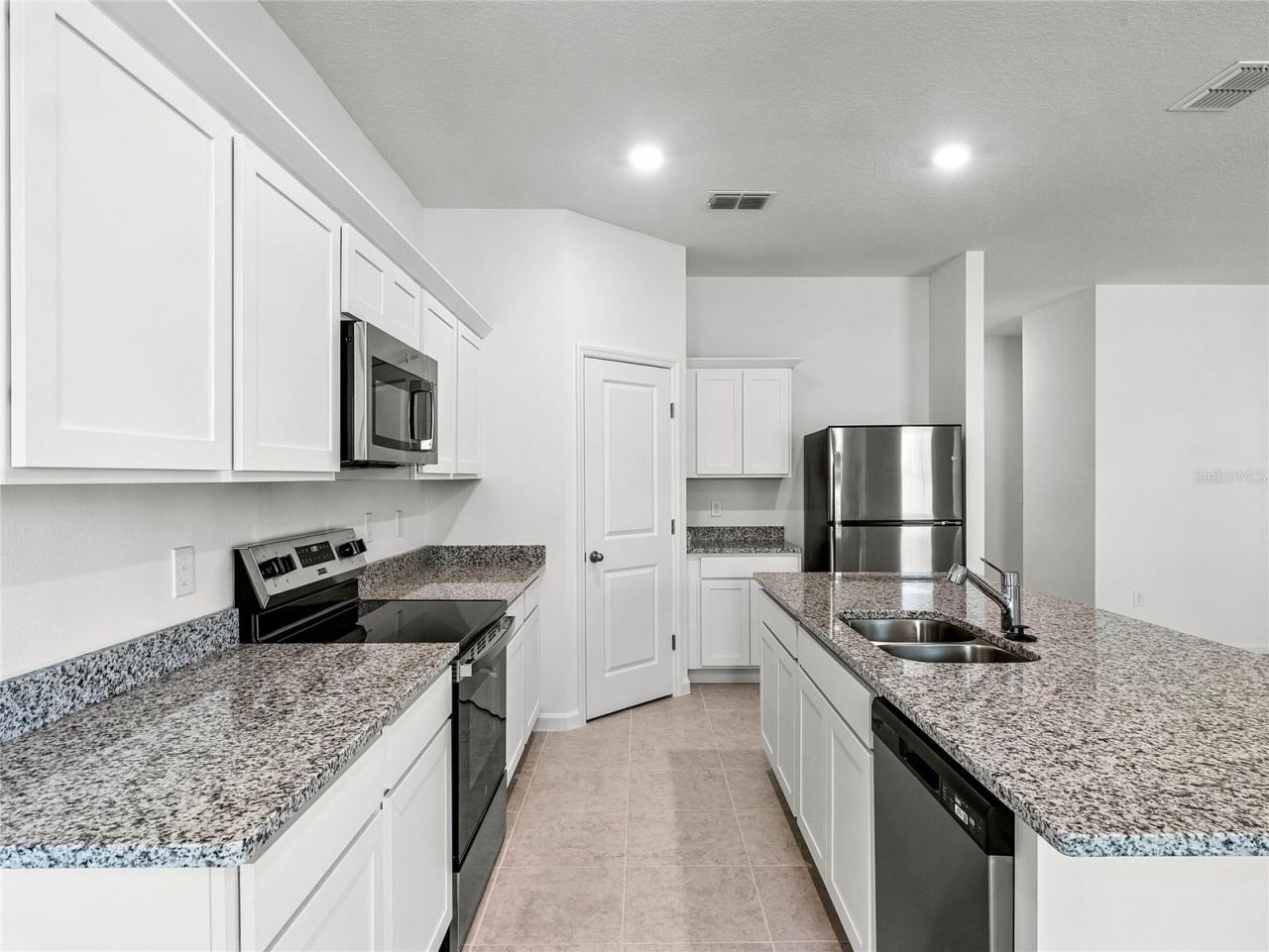 2202 Raven Ridge Rd , Clermont, FL 34715 Photo